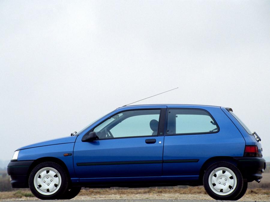  Renault Clio S 1992 года  (фото 3 из 6)